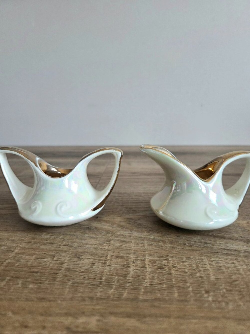 Vintage Lusterware Hand Painted Porcelain Ceramic Creamer Sugar Set 22 K Gold(?)